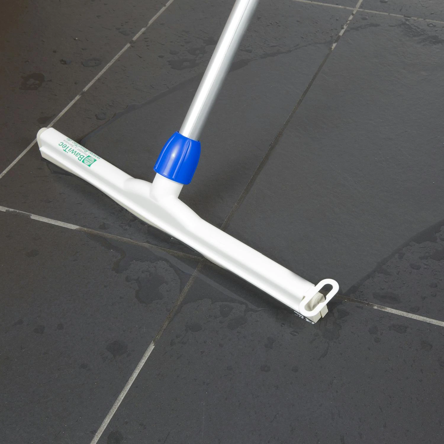 BawiTec Profi Hygiene-Wasserschieber HACCP-Wasserabzieher 55cm mit Stiel Alu BawiTec Profi Hygiene-Wasserschieber HACCP-Wasserabzieher 55cm Mit Stiel Alu -Sauberkeit Und Hygiene 516d43bd 333e 4915 9a7b 063305a80fdd